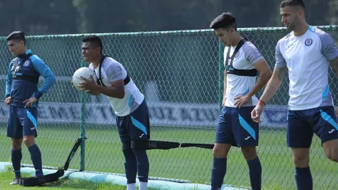 Cruz Azul no puede inscribir a Fernández.