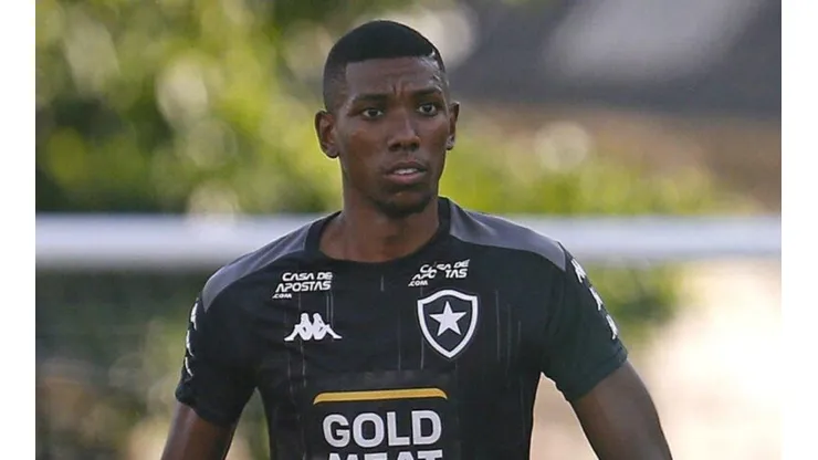 Kanú en un entrenamiento con el Botafogo