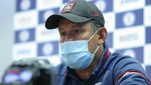 Juan Reynoso atendió a los medios hoy.