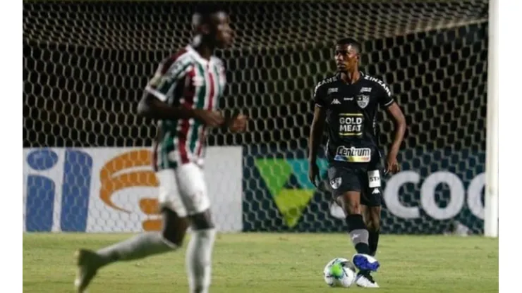 Kanu fue titular este fin de semana en Botafogo.