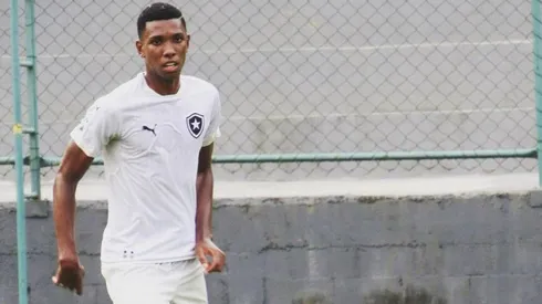 Botafogo sigue sin ceder ante el interés de Cruz Azul