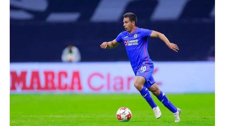 Álex Castro en uno de sus últimos partidos con Cruz Azul