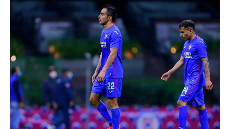Los jugadores de Cruz Azul al finalizar el partido ante el Puebla