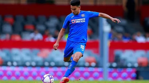 Pol Fernández en uno de los partidos con Cruz Azul