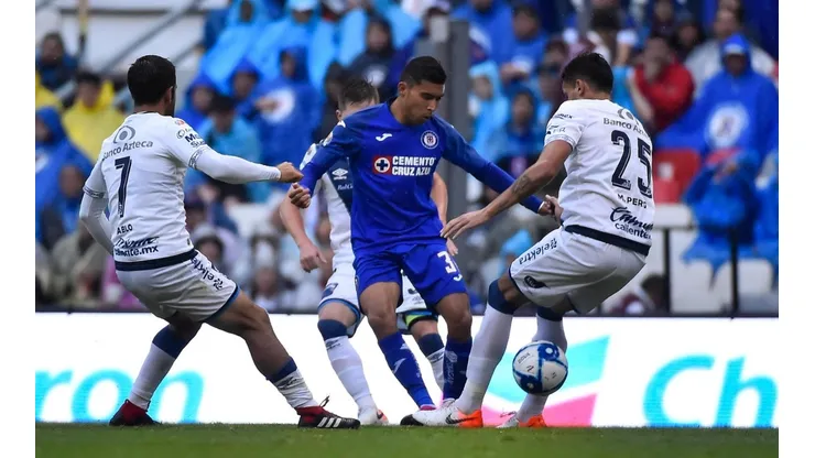 Cruz Azul y Puebla se enfrentan este sábado.