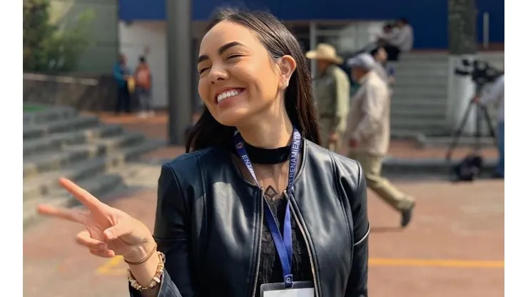 Melissa Rivas es la nueva voz del estadio Azteca.