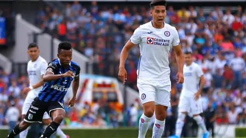 Pol Fernández en un partido con Cruz Azul