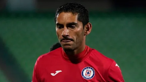 Jesús Corona en el duelo ante Santos por la jornada 1