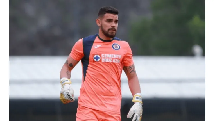 Gudiño en un partido de Cruz Azul