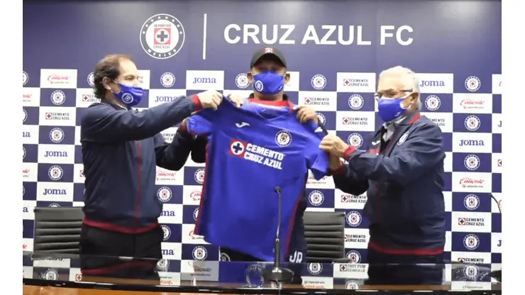 Reynoso fue presentado oficialmente en Cruz Azul.