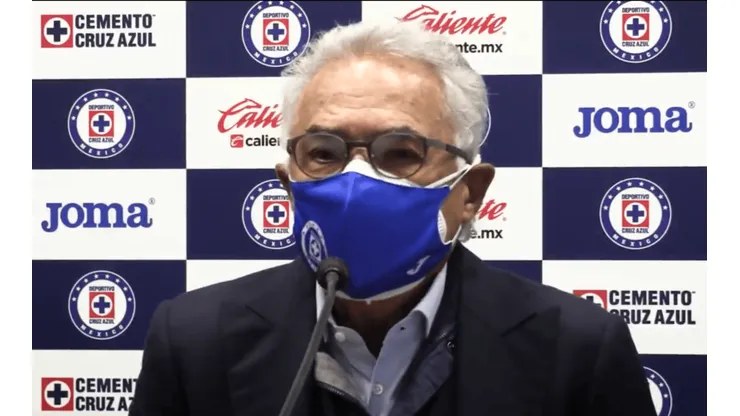 Álvaro Dávila fue presentado por Cruz Azul esta tarde.