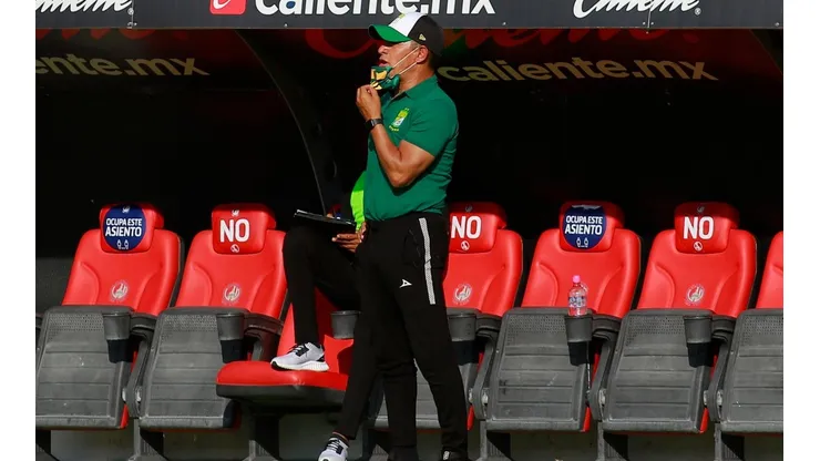Ambriz podría llegar a Cruz Azul.