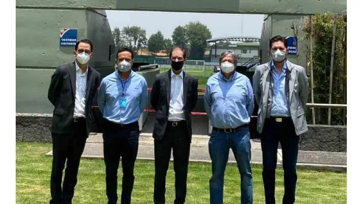 La nueva directiva de Cruz Azul en La Noria.