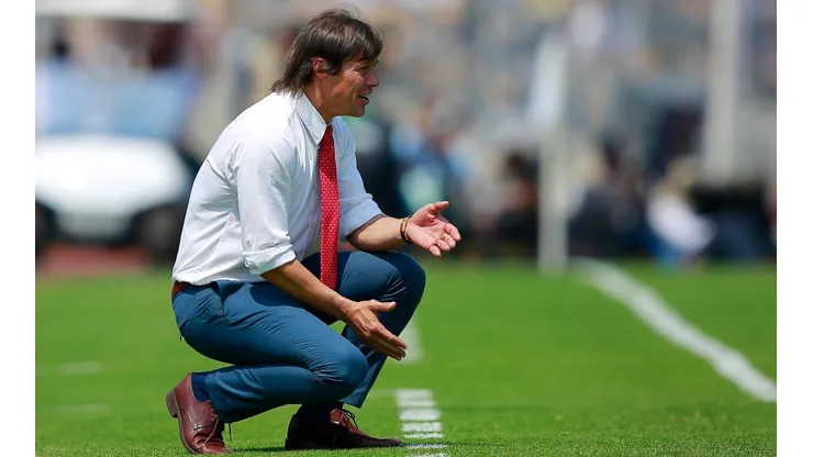 Almeyda se acerca a Cruz Azul.