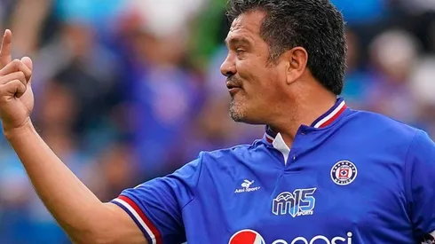 Carlos Hermosillo no se guardó nada ante Armando González