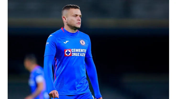 Jonathan Rodríguez puede salir de Cruz Azul.