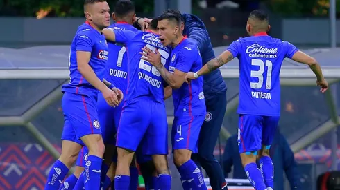 Cruz Azul goleó a Pumas.