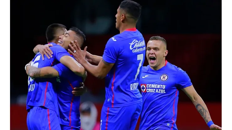 Cruz Azul volverá a jugar con la playera azul de local ante Pumas.