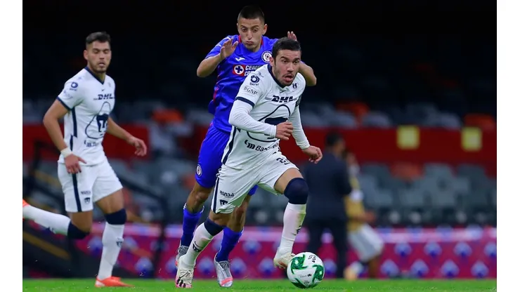 Cruz Azul goleó a Pumas.