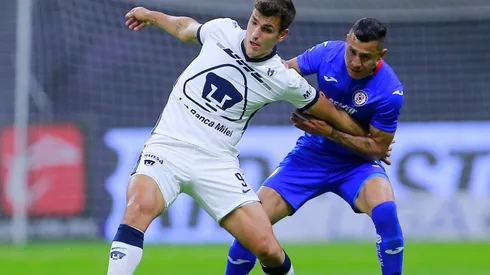 Cruz Azul y Pumas se enfrentan esta tarde.