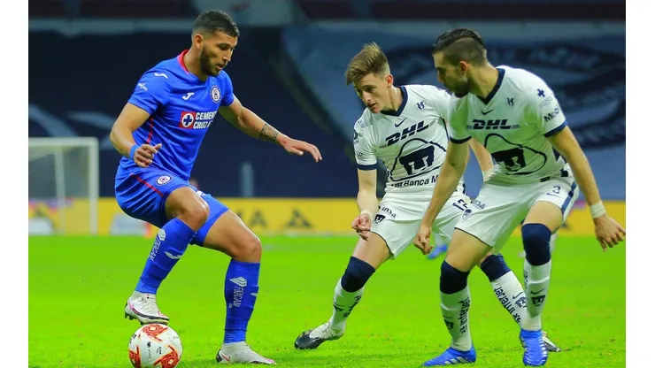 Cruz Azul y Pumas se enfrentan hoy.