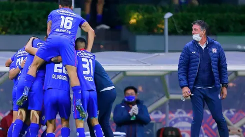 Cruz Azul derrota 2-0 a Pumas.
