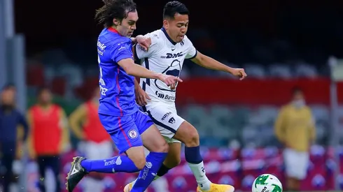 Cruz Azul y Pumas se enfrentan.