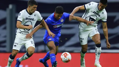 Cruz Azul y Pumas se enfrentaron en la j17.