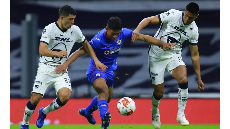 Cruz Azul y Pumas se enfrentaron en la j17.