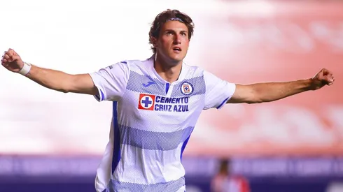 Giménez debutó en agosto 2019 con Cruz Azul.