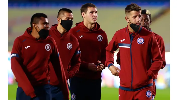 Cruz Azul prohíbe convivencia de jugadores con familiares.
