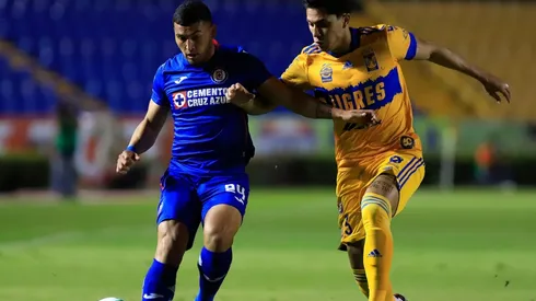 Cruz Azul y Tigres se enfrentan esta noche.