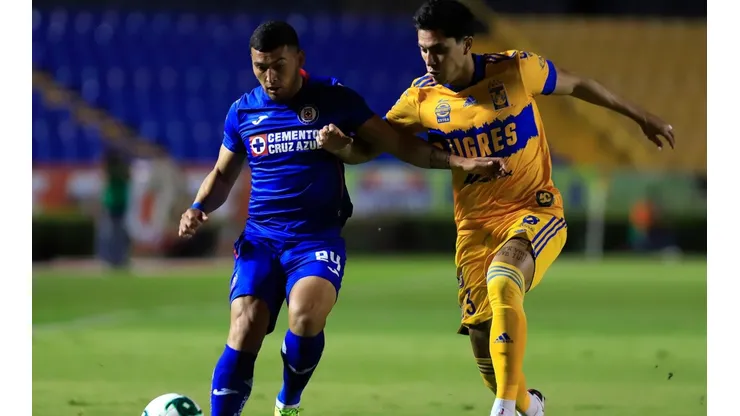 Cruz Azul y Tigres se enfrentan esta noche.