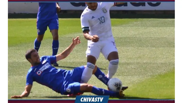 La supuesta falta de Rivero contra Vega.