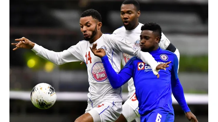 Cruz Azul pasó a cuartos de final tras vencer a Portmore United.