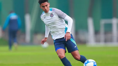 Fernández jugó seis meses en Cruz Azul antes de salir.