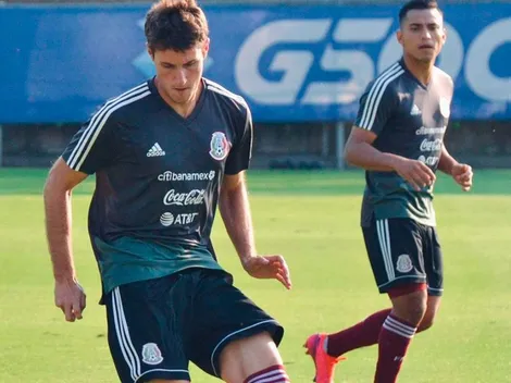 VIDEO: Santiago Giménez se luce con magistral definición de 'taquito' en el Tri