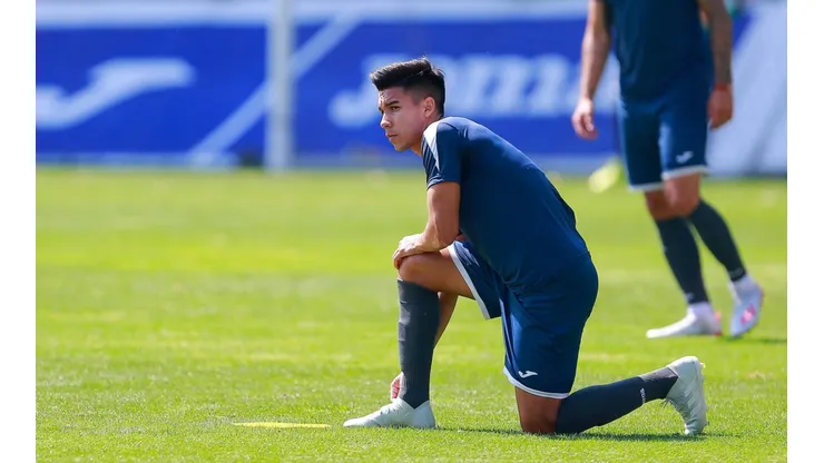 Fernández jugó seis meses en Cruz Azul.