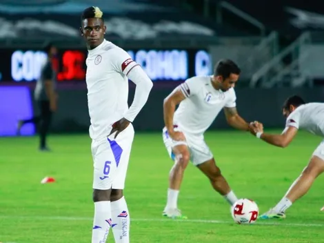 Dos cementeros en el XI decepcionante del torneo