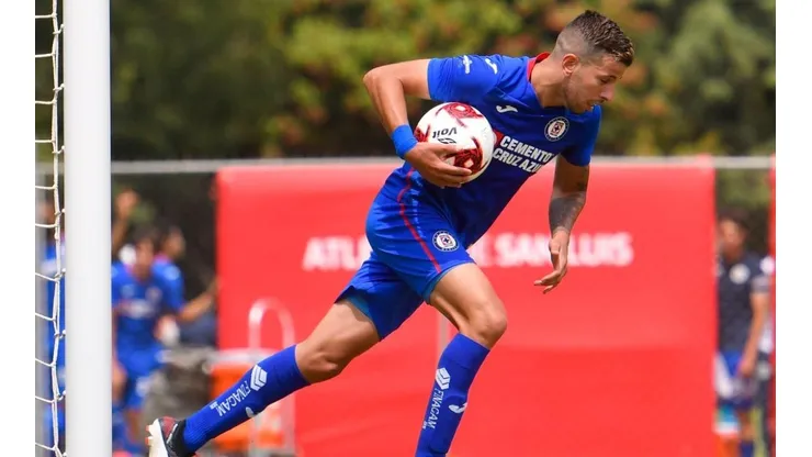 Pablo Ceppelini con la Sub-20