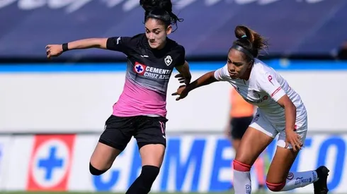 La Femenil de Cruz Azul visita a Mazatlán.
