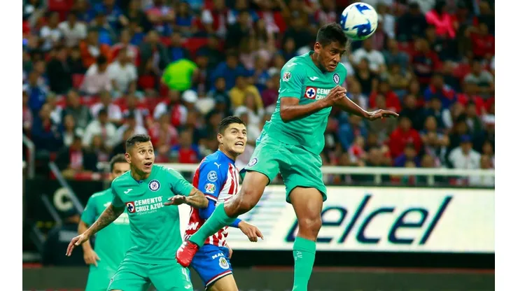 Chivas tiene 3 jugadores contagiados de Covid-19
