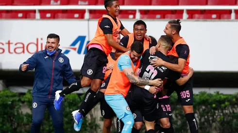 Cruz Azul derrotó por 2-0 a Chivas.