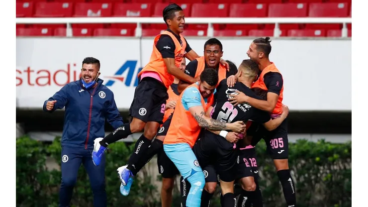 Cruz Azul derrotó por 2-0 a Chivas.
