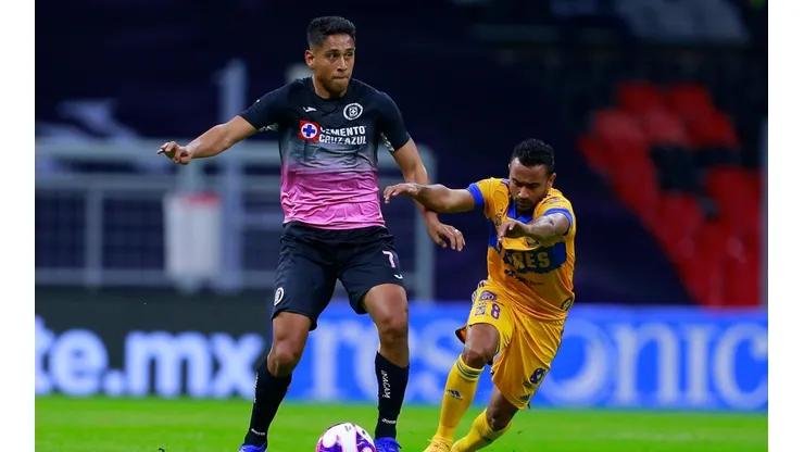 Cruz Azul repetirá la playera rosa.