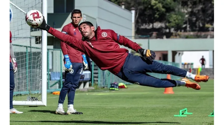 Jesús Corona en el entrenamiento