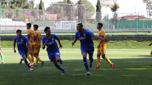 Daniel López en el duelo ante Tigres