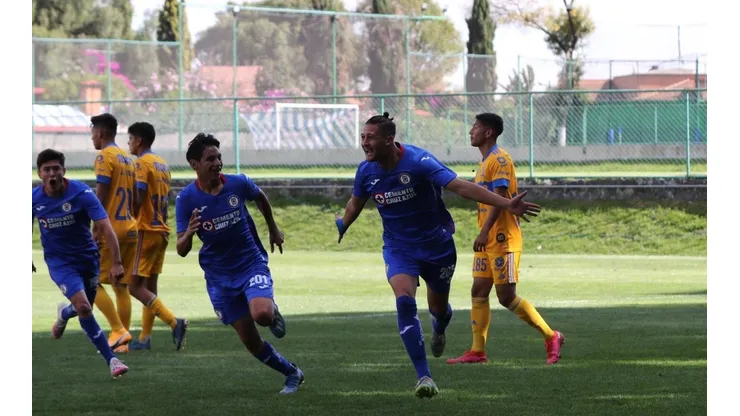 López marcó en el triunfo de la sub-20 de Cruz Azul ante Tigres.