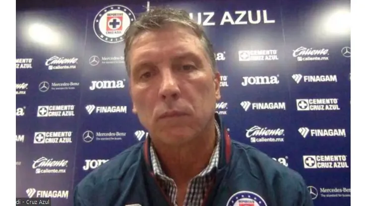 Robert Dante Siboldi en conferencia de prensa.