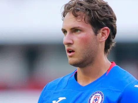 Santiago Giménez estrenó look de cara al duelo ante Tigres y explicó el curioso motivo